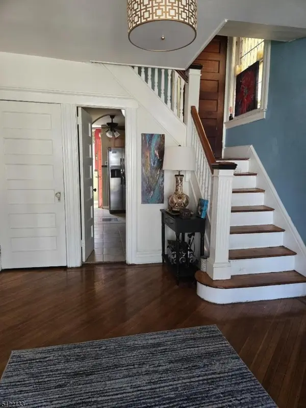 21 Glenwood Pl, East Orange City, NJ 07017