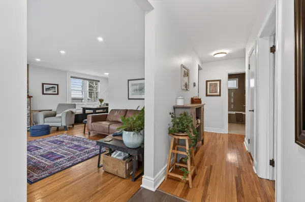 9 STORMONT AVE, Kingston, ON K7M 1N9