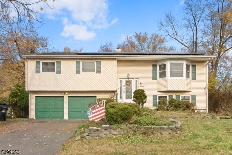 55 Sullivan Way, East Brunswick Twp., NJ 08816