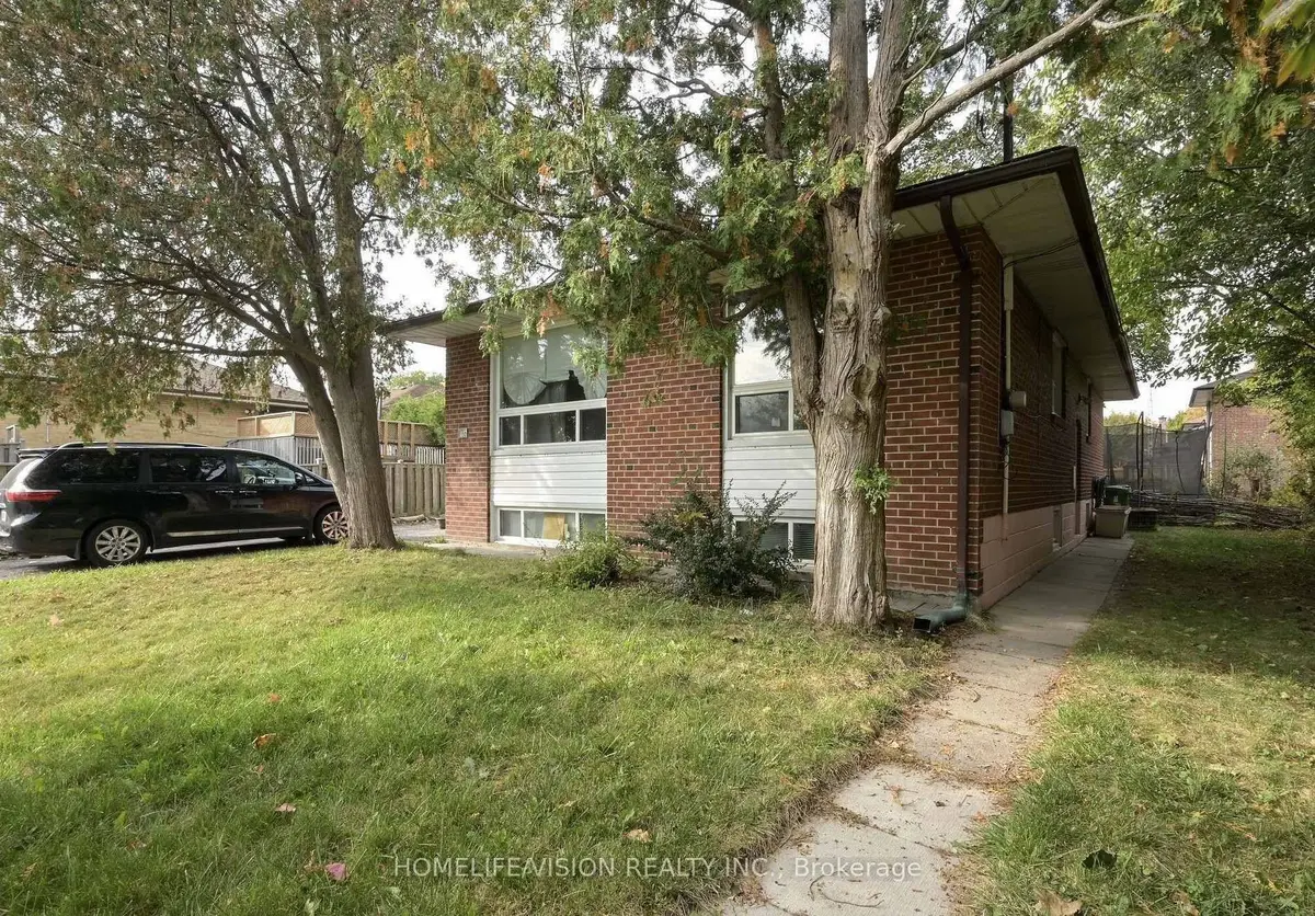 116 Shaftesbury ST #Lower, Toronto C06, ON M3H 5L9