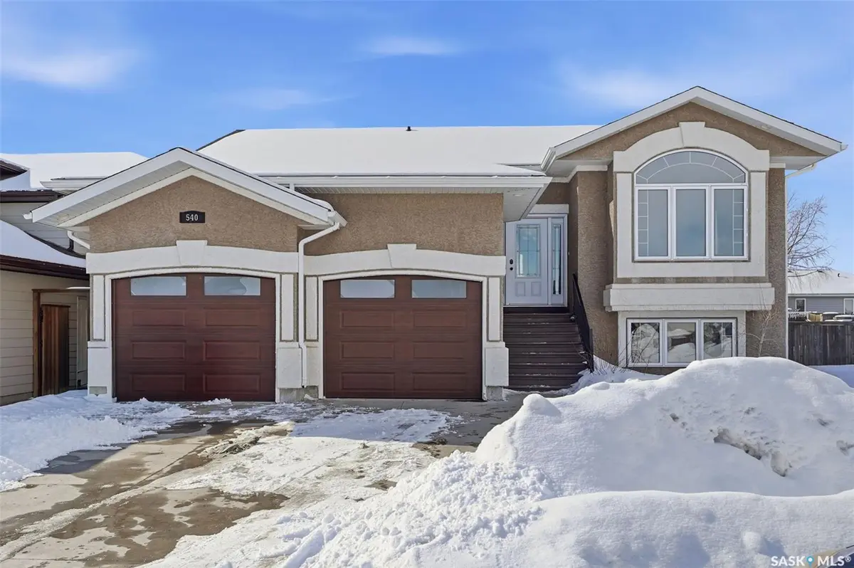 540 Ens CRESCENT, Warman, SK S0K 4S0