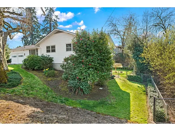 4081 HAWTHORNE AVE NE, Salem, OR 97301