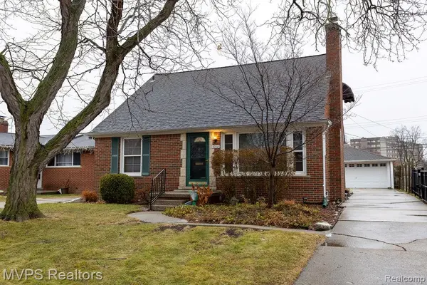 20946 Littlestone RD, Harper Woods, MI 48225