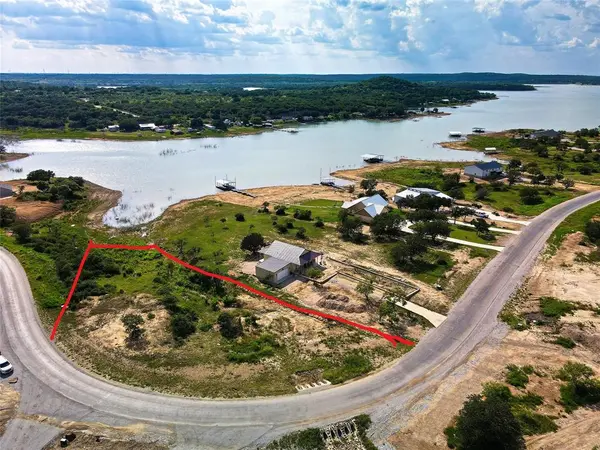 371 Hidden Shores Drive, Cisco, TX 76437