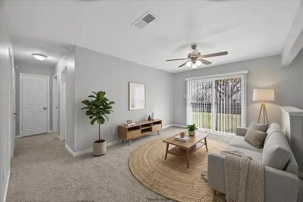 3250 Pacesetter Drive, Dallas, TX 75241