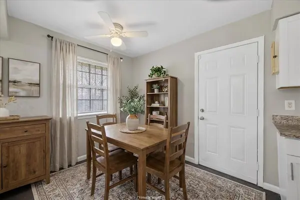 3250 Pacesetter Drive, Dallas, TX 75241