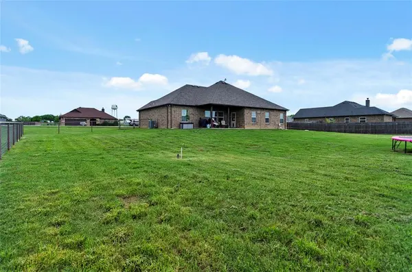 141 Walnut Street, Paradise, TX 76073