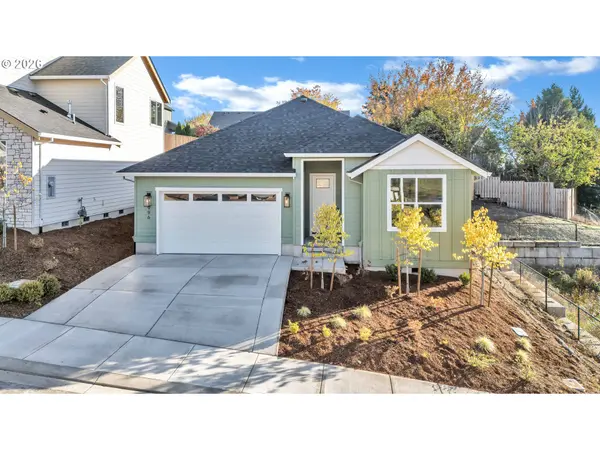 996 E RORK CT, Newberg, OR 97132