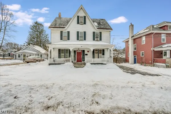 36 Pine St, Newton Town, NJ 07860