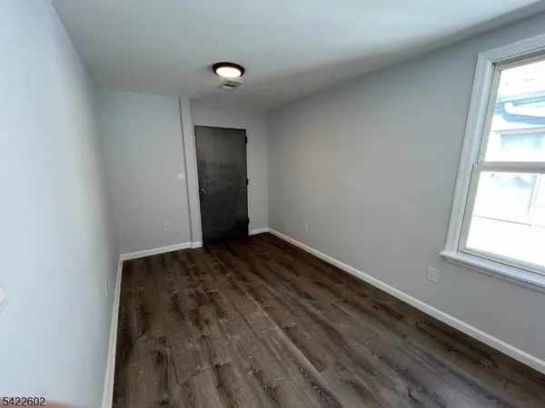 389 Myrtle Ave, Irvington Twp., NJ 07111