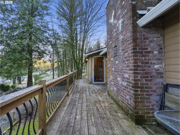 54010 E ALDER HEIGHTS RD, Sandy, OR 97055