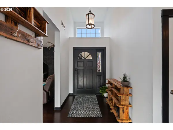 1774 E FOURTH AVE, Sutherlin, OR 97479