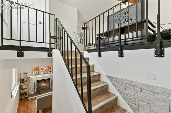 2025 Grosbear LN, Colorado Springs, CO 80916