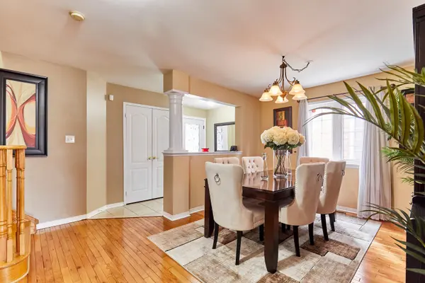 254 Willowbrook DR, Whitby, ON L1R 2Z1