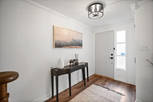 2058 Brant ST #3, Burlington, ON L7P 3A6