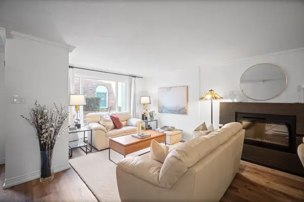 2058 Brant ST #3, Burlington, ON L7P 3A6