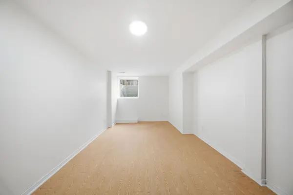 65 Pauline CRES #BSMNT, Brampton, ON L7A 2V5