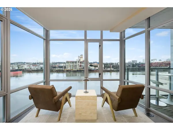 1310 NW NAITO PKWY #901, Portland, OR 97209