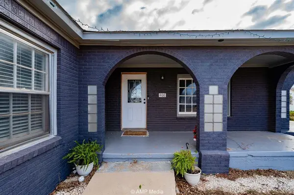 406 N Swenson Street, Stamford, TX 79553