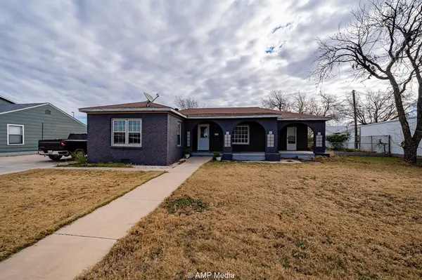 406 N Swenson Street, Stamford, TX 79553