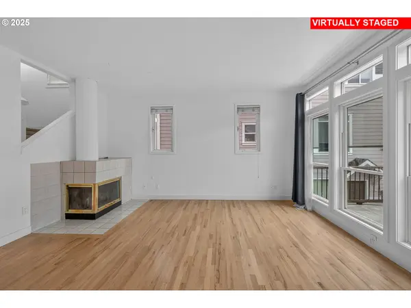 6624 S Virginia AVE, Portland, OR 97239