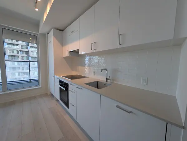 1 Quarrington LN #1601, Toronto C13, ON M3C 0S4