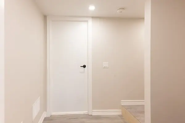 6 Bellvare CRES, Toronto E04, ON M1R 2M9