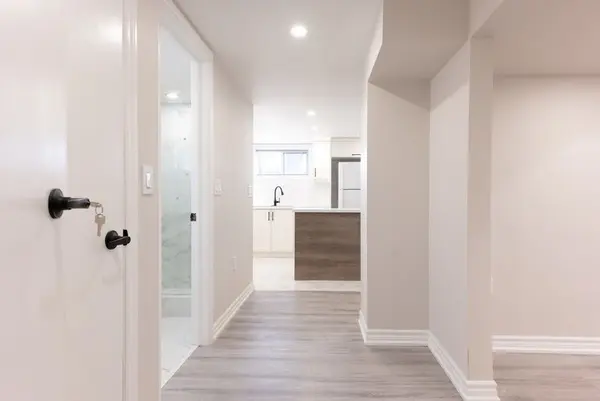 6 Bellvare CRES, Toronto E04, ON M1R 2M9