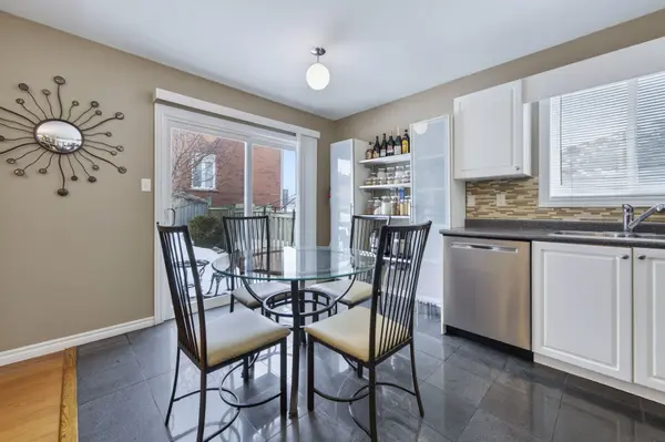 115 Lion's Gate BLVD, Barrie, ON L4M 7E5