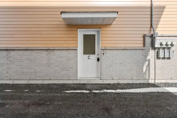 1234 Cumberland ST #C, Cornwall, ON K6J 4K5