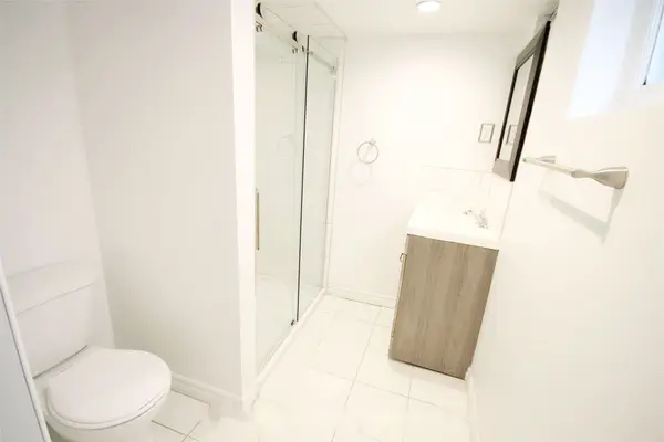 112 Leland ST #Bsmt Room, Hamilton, ON L8S 3A2