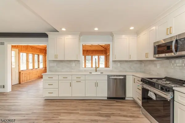 3 Maple Path, Mount Arlington Boro, NJ 07850