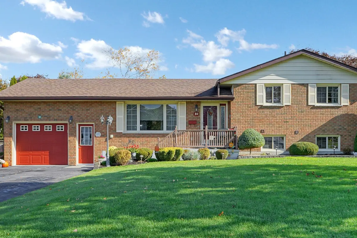 30 Grant DR, Kawartha Lakes, ON K0M 2M0