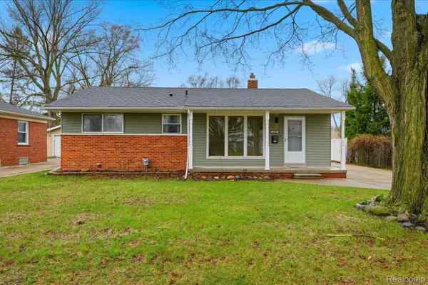 250 S Batchewana AVE, Clawson, MI 48017