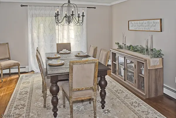 42 Melrose Dr, Chester Twp., NJ 07930