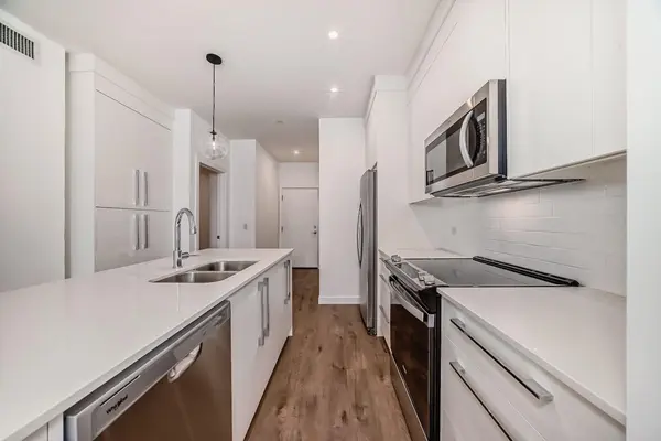 6 Merganser DR W #4416, Chestermere, AB T1X2Y2