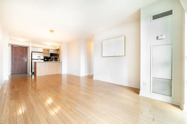 16 Harrison Garden BLVD #1710, Toronto C14, ON M2N 7J6