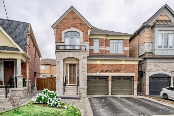 88 Brabin CIR, Whitby, ON L1P 0C1