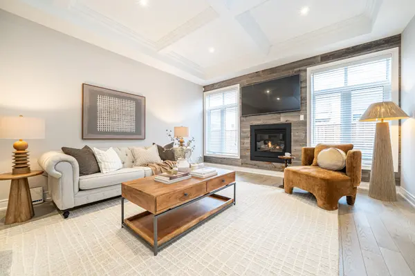 88 Brabin CIR, Whitby, ON L1P 0C1