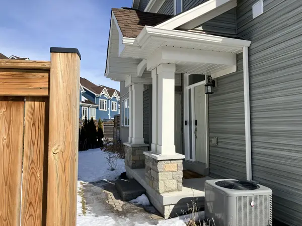 43 Carpenter ST, Collingwood, ON L9Y 0Z5