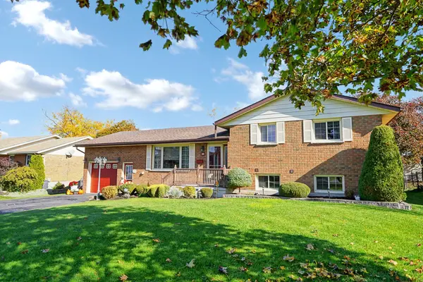 30 Grant DR, Kawartha Lakes, ON K0M 2M0