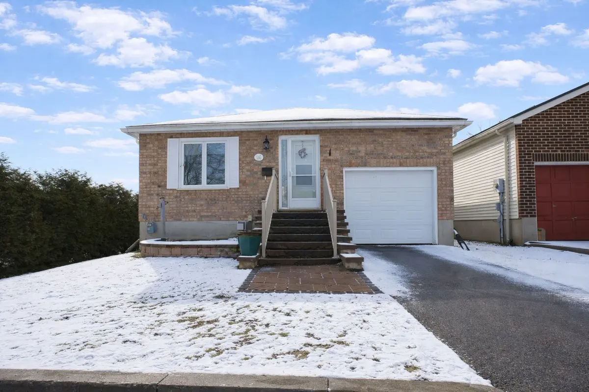 231 Oxford ST #14, Orillia, ON L3V 7S6