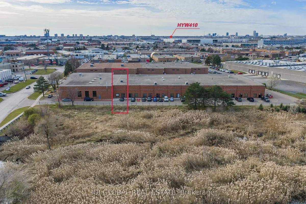 4 Alfred Kuehne BLVD #3, Brampton, ON L6T 4N3