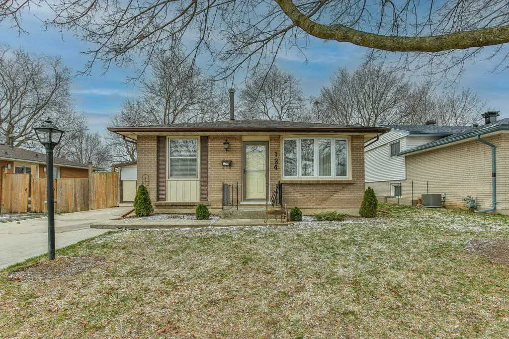 124 Kipling AVE, London East, ON N5V 1K2