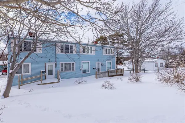 815 Topsail Road, Mount Pearl, NL A1N 3J6