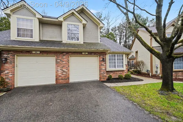 858 Whisperwood TRL, Fenton, MI 48430