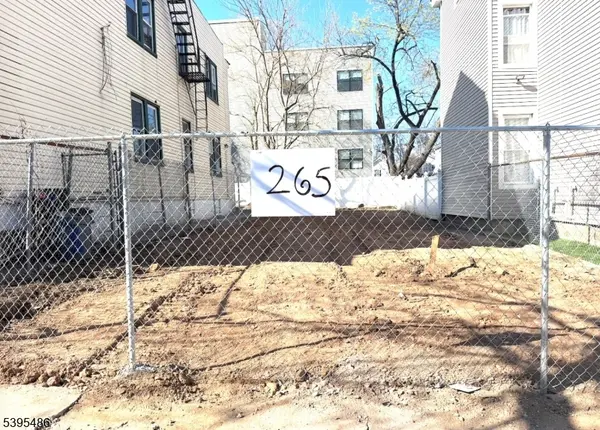 265 Hamilton Ave, Paterson City, NJ 07501