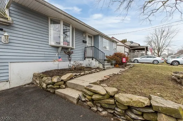 135 Riverview Rd, Phillipsburg Town, NJ 08865