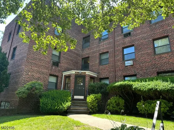 16 Roosevelt Pl #C2, Montclair Twp., NJ 07042