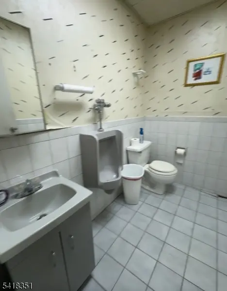 91 Pacific St, Newark City, NJ 07105